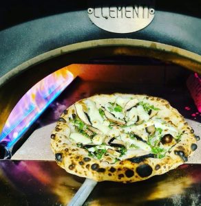 Clementi oven Pizza || Copyright ifargan