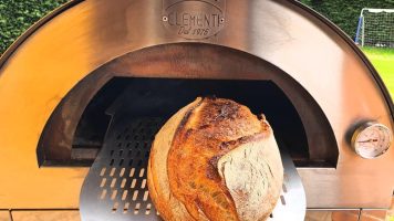 Brood bakken in Clementi oven || Copyright sandro gd3