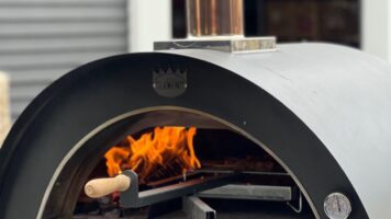 Pizzaoven op hout met BBQ accessoire