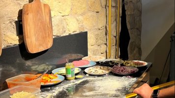 Pizza op Professionele pizzaschep Clementi